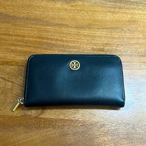 Tory Burch wallet